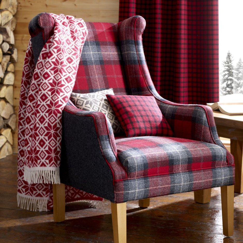 Диван в шотландском стиле