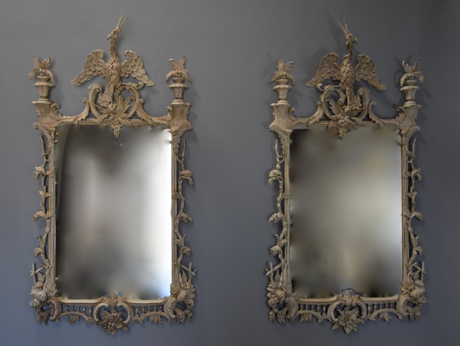 Старинное зеркало