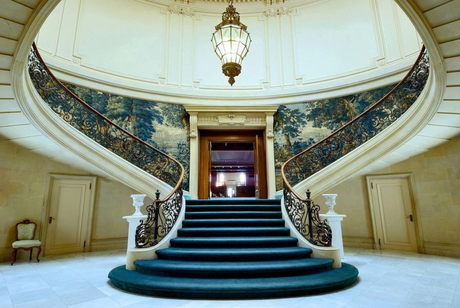 Парадная лестница особняк Модерн
