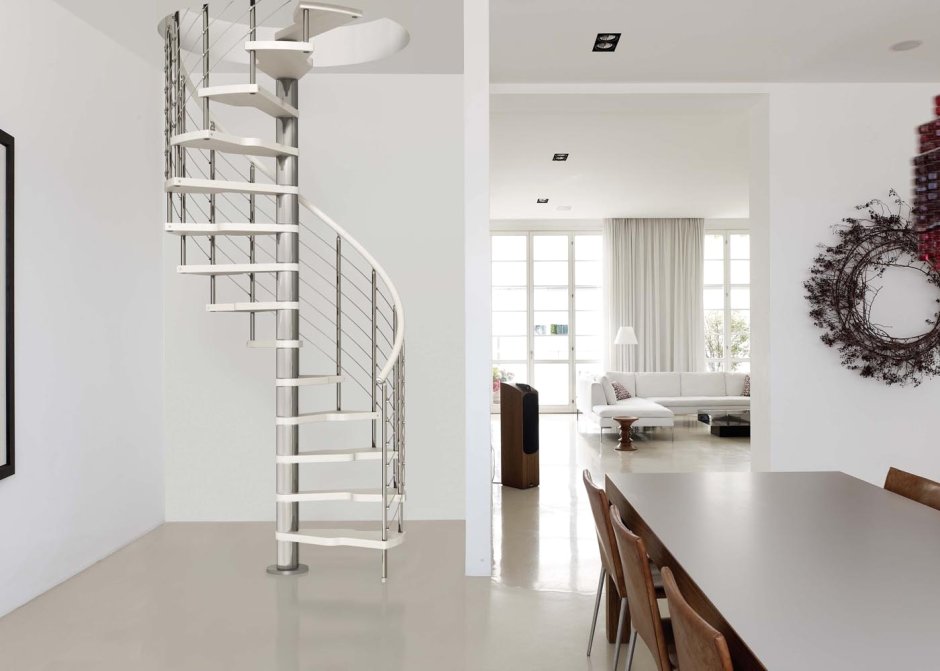 Лестница спиральная на 2 этаж