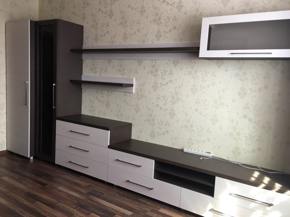 Стенка горка в зал