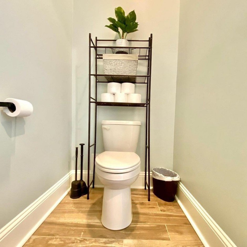 Полка в туалете над унитазом