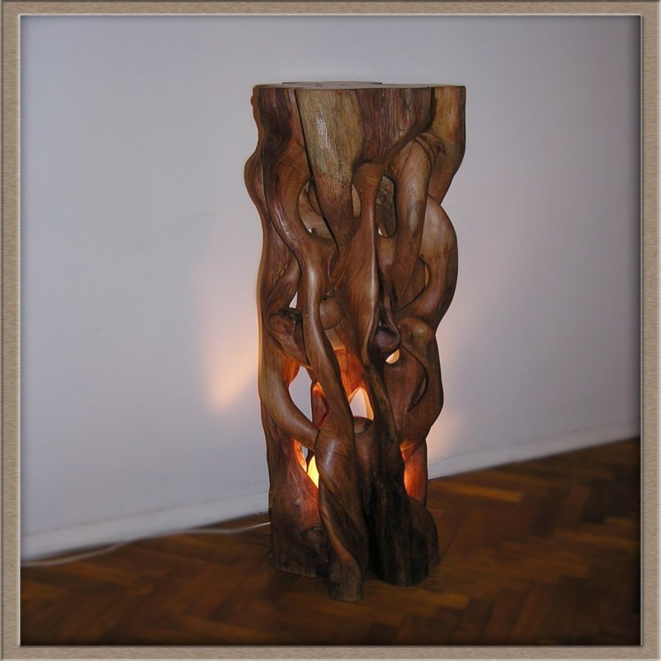 Напольный светильник из коряги
