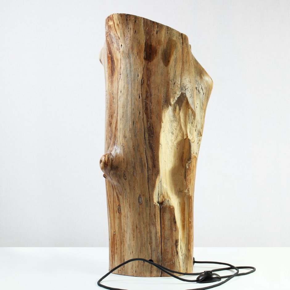 Лампа напольная деревянная