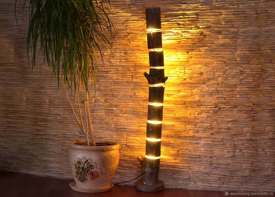 Торшер из бамбука