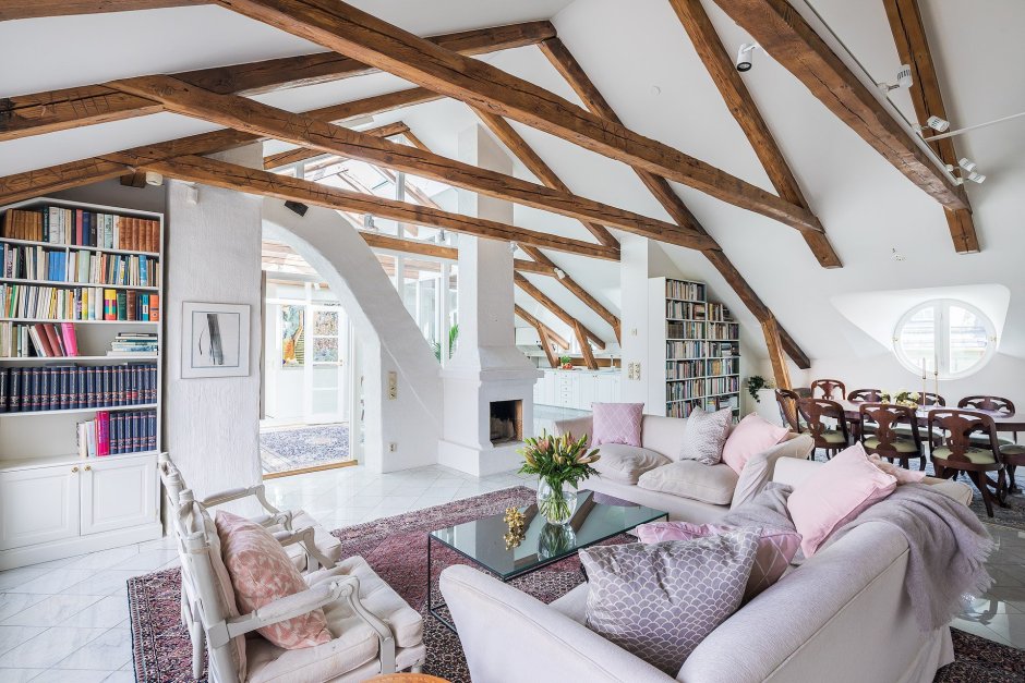 Одноэтажный дом без потолка