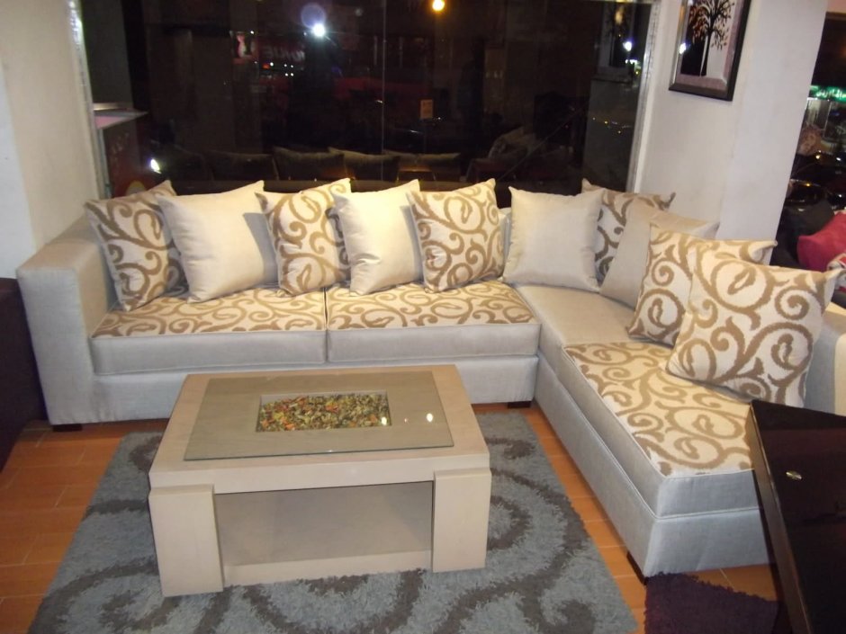 Диван Ереван