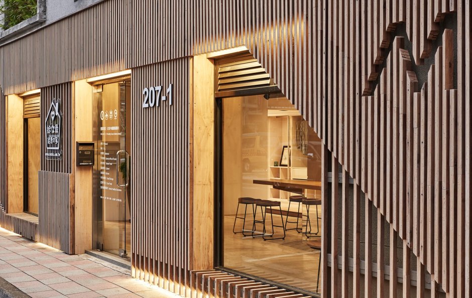 Входная группа ресторана