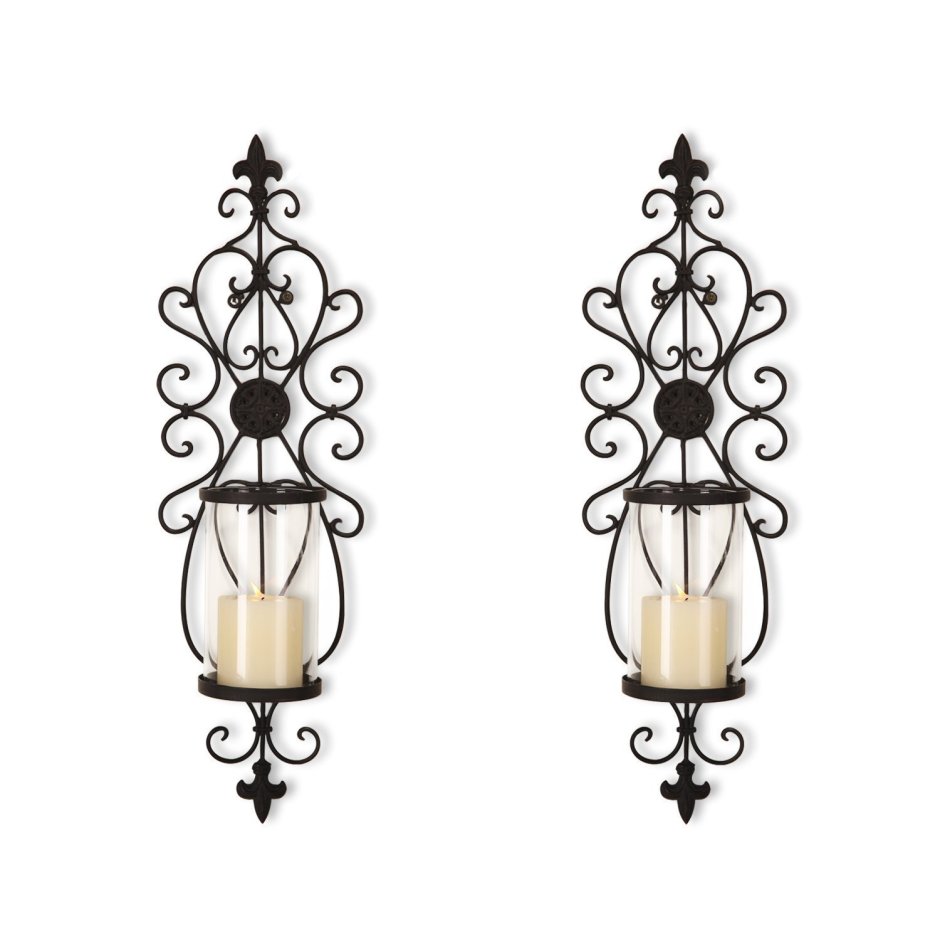 Подсвечник с розовой свечой