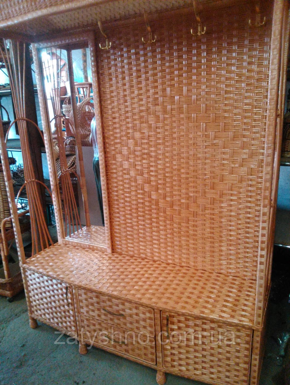 Плетеная прихожая