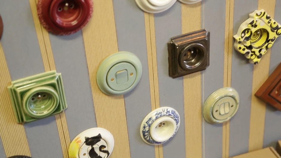 Рамка для ретро розетки Bironi