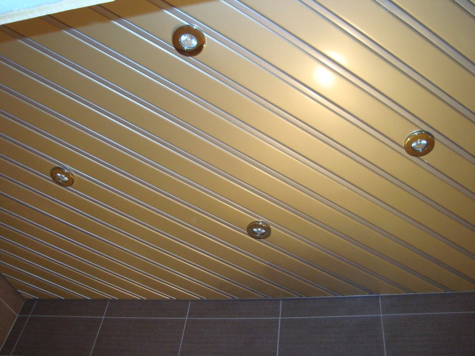 "Реечный алюминиевый потолок " Omega а150