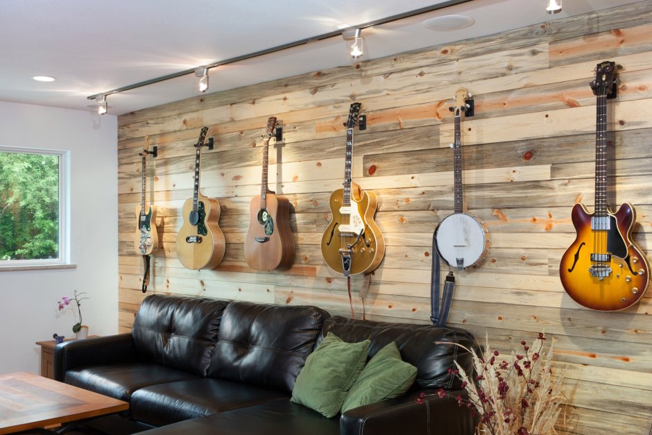 Полка из гитары