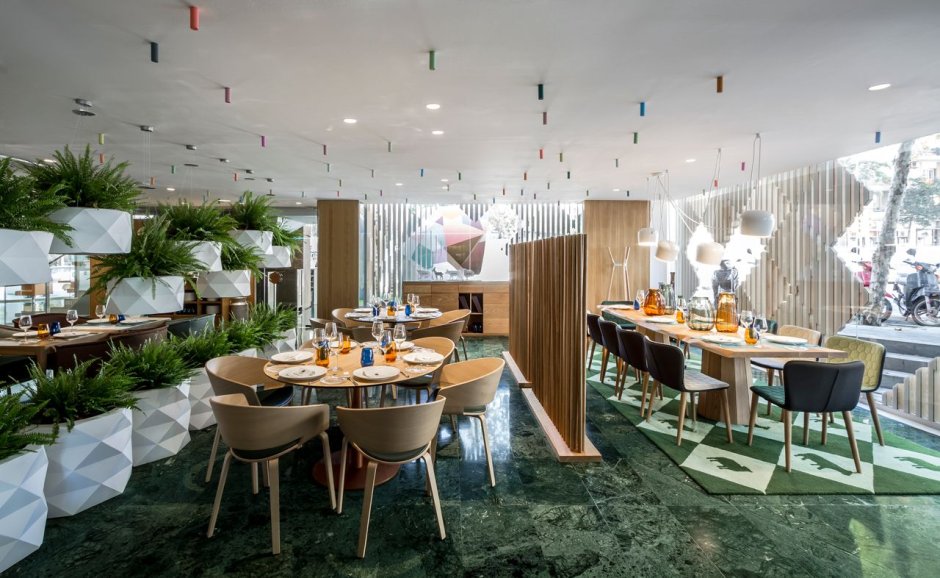 Интерьер вегетарианского кафе