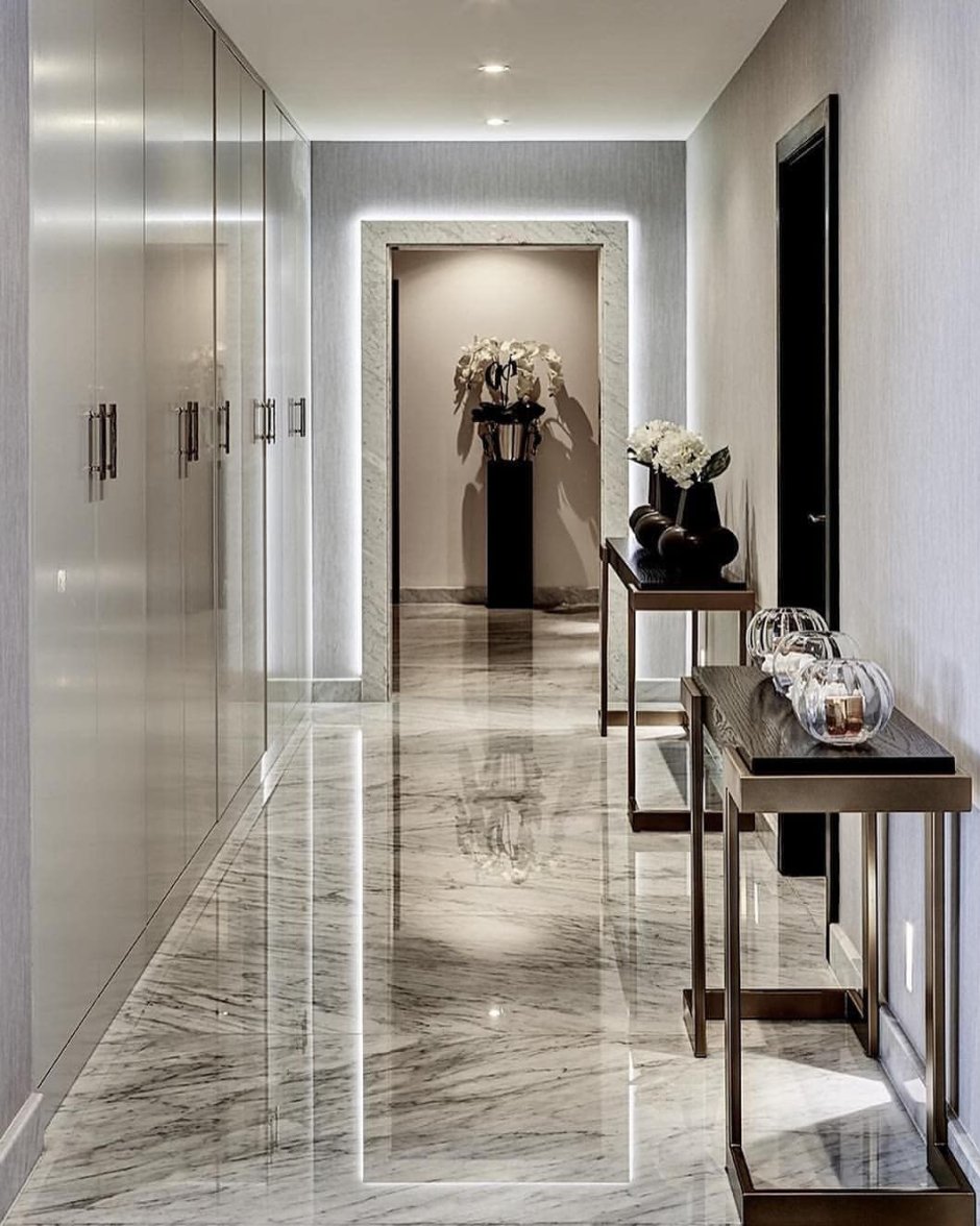 Керамогранит в коридоре