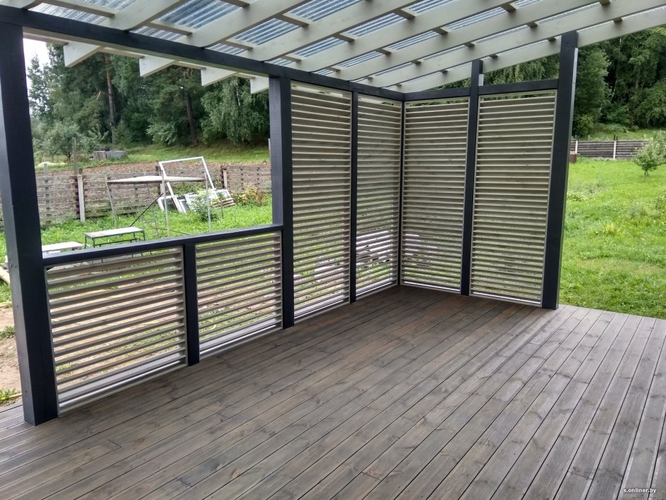 Ограждение веранды из поликарбоната