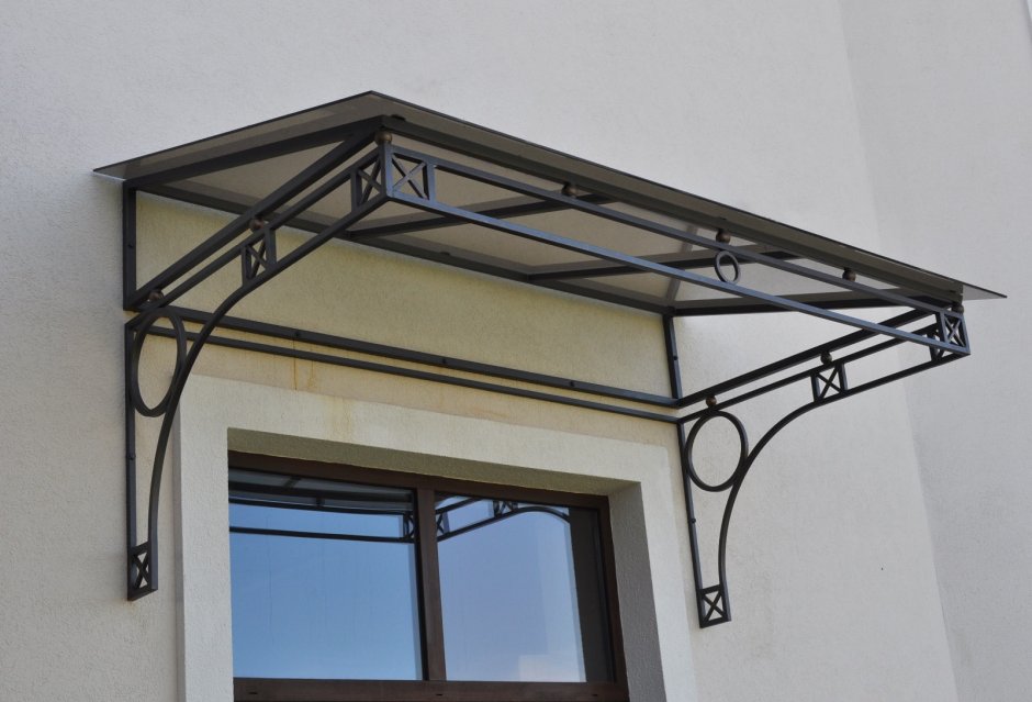 Козырьки металлические