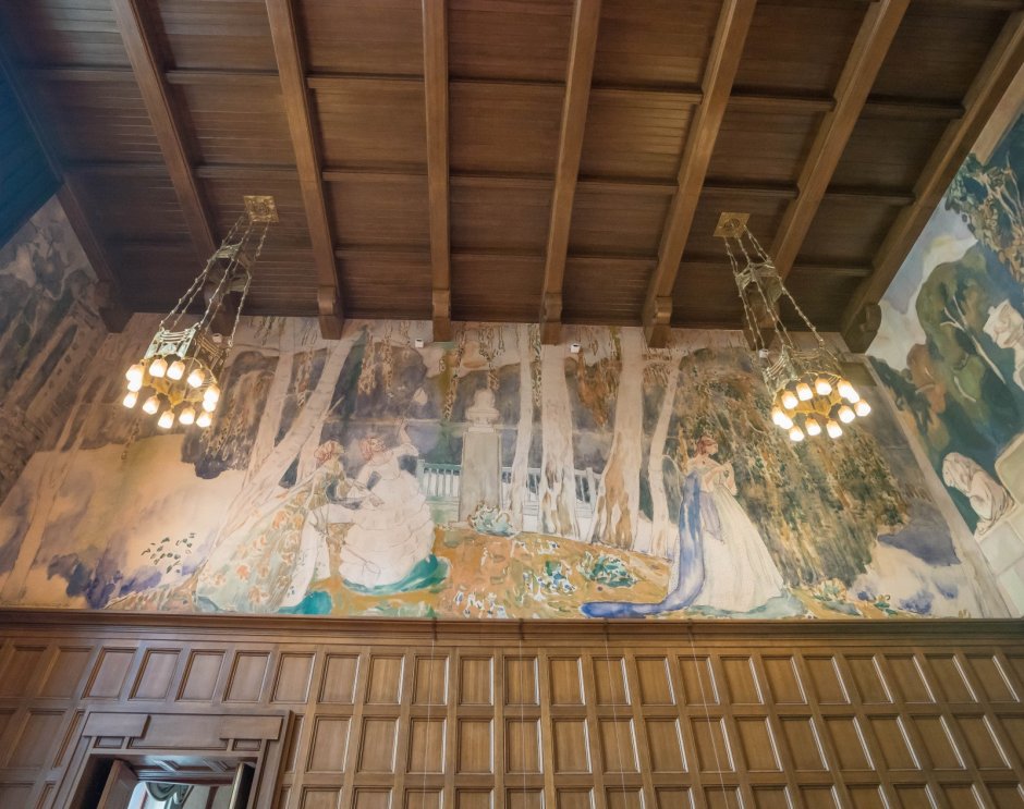 Интерьер особняк Александры Дерожинской