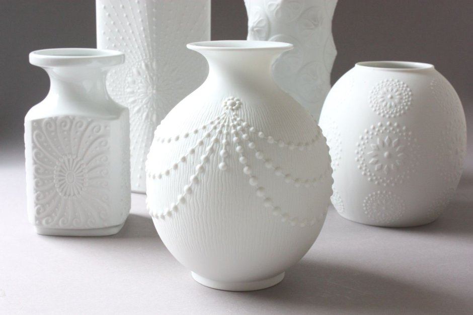 Белая керамика изделия