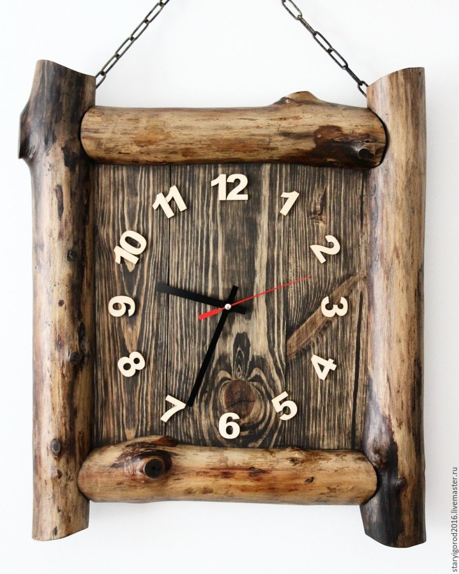 Часы в деревенском стиле