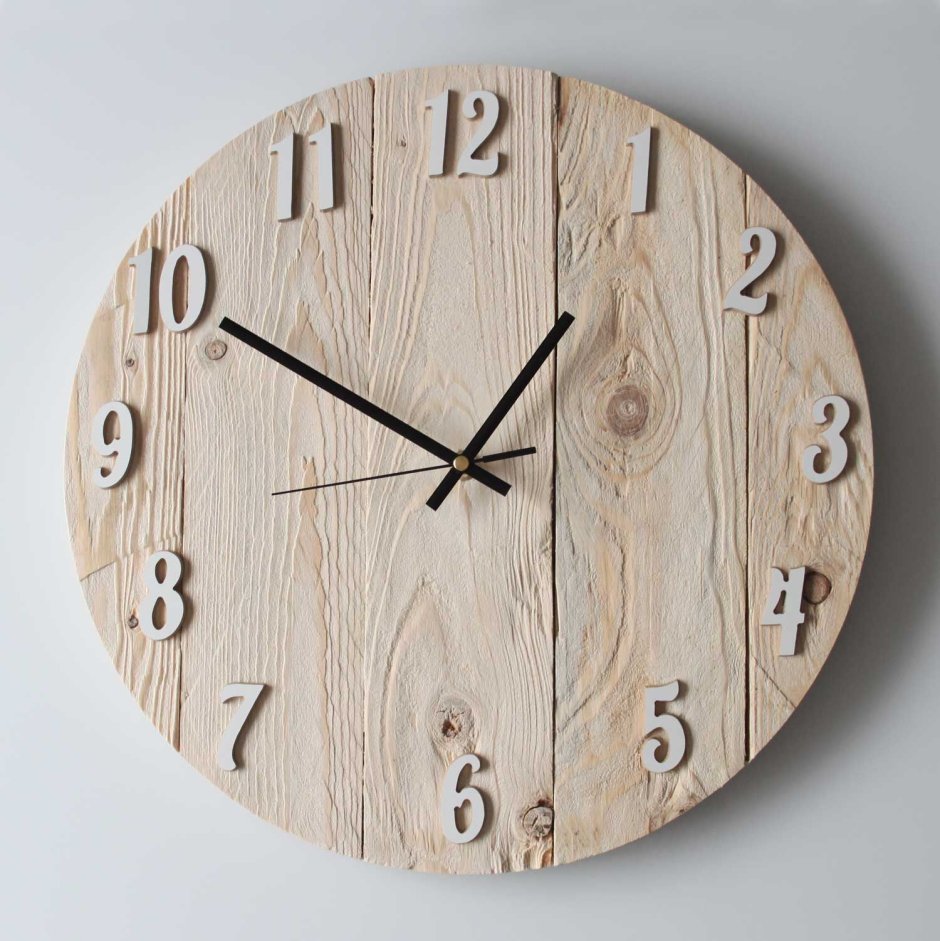 Часы настенные деревянные