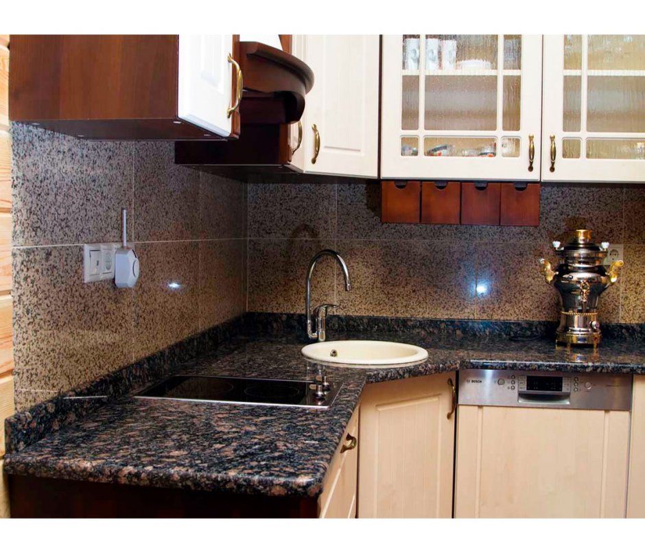 Фартуки для кухни к столешницам из гранита