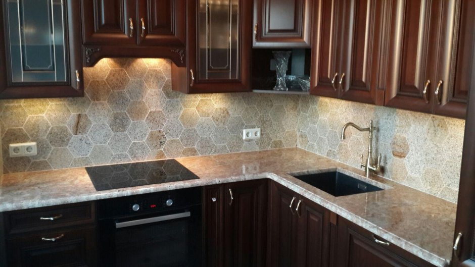 Фартук для кухни в цвет столешницы