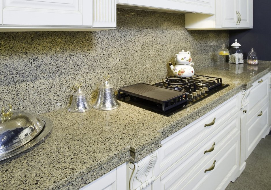 Кварцевый камень на фартук