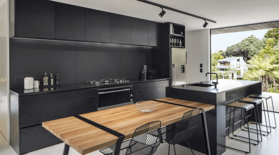 Кухня гостиная с барной стойкой