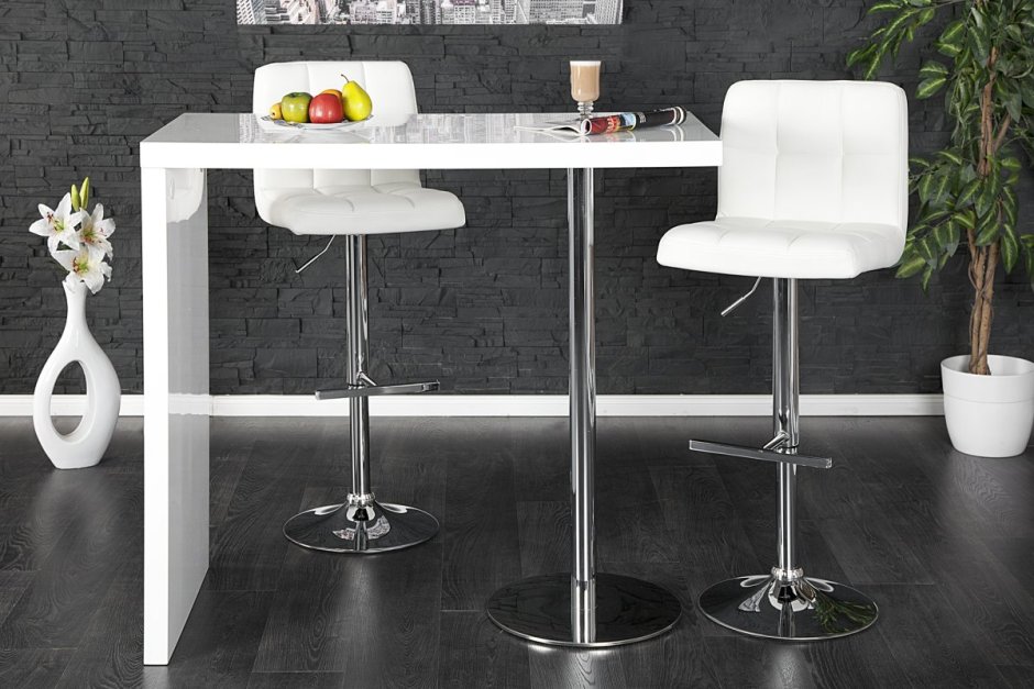 Кухня сшолн ьарной стойкой