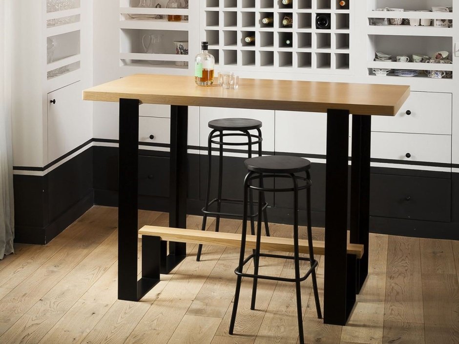 Приставной столик для бара