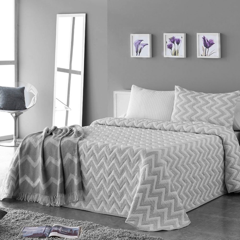 Бирюзовая кровать