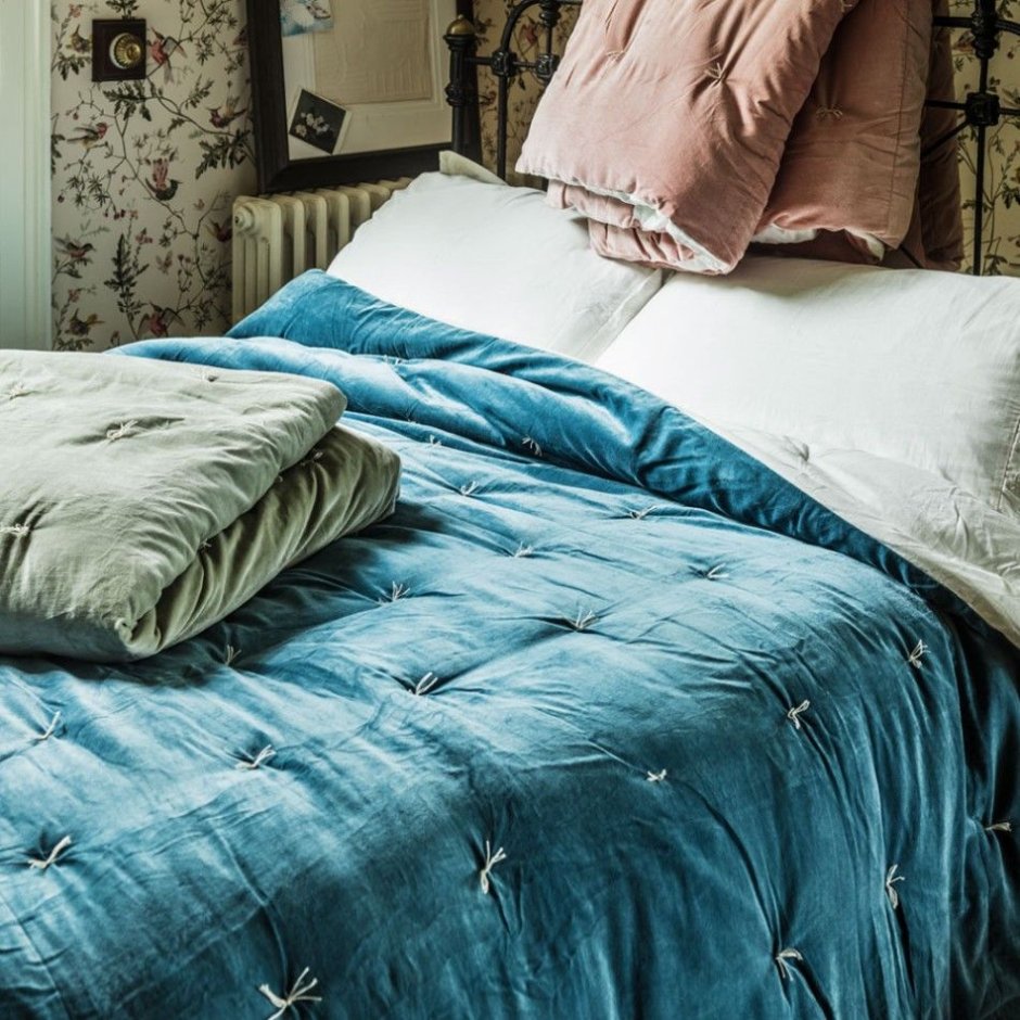 Покрывало на кровать в спальню в классическом стиле