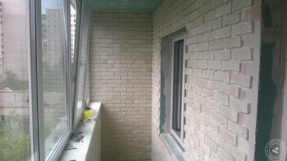 Балкон ПВХ кирпич