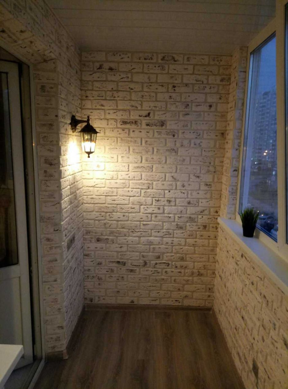 Отделка лоджии декоративным кирпичом