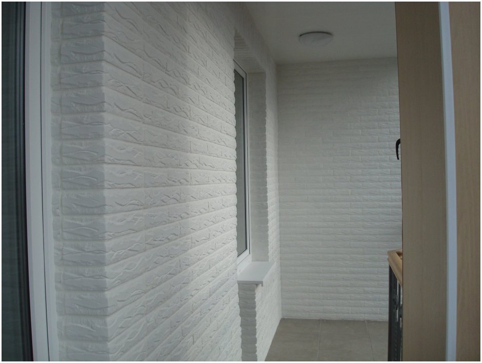 Отделка балкона декоративным камнем