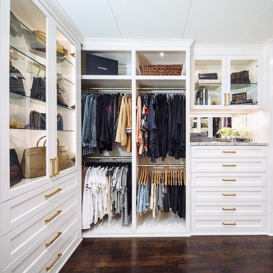 Гардеробная с фасадами