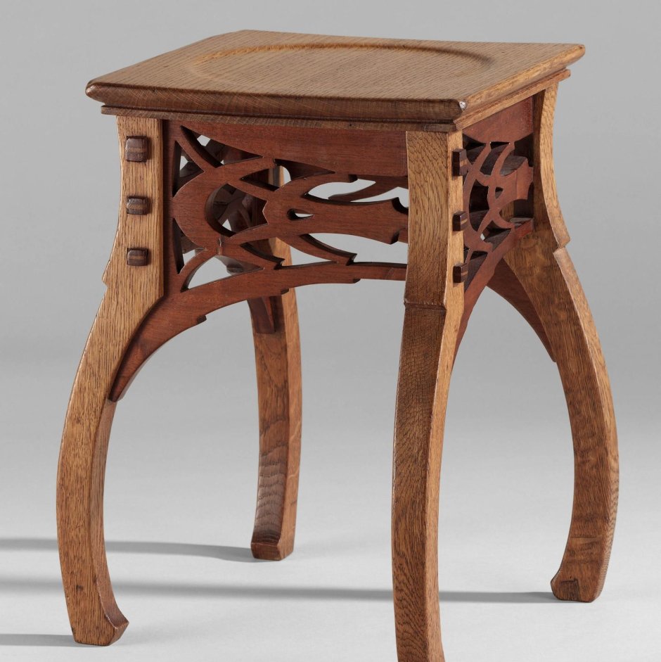 Креативные стулья из дерева