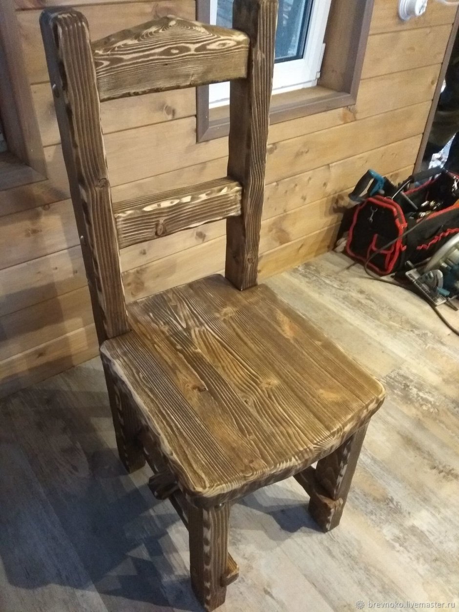 Резные изделия из дерева