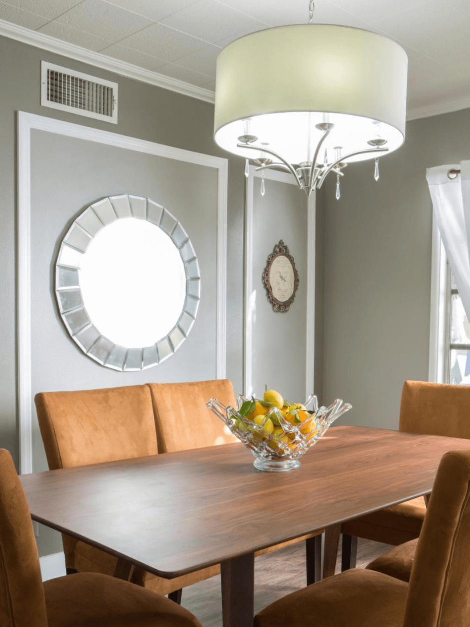 Интерьер столовой в стиле Неоклассика современный