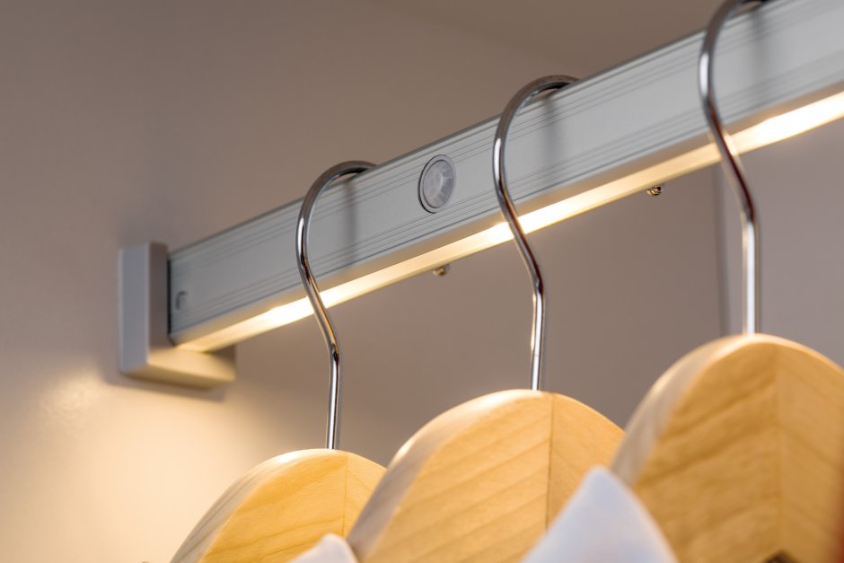 Штанга с подсветкой Хафеле