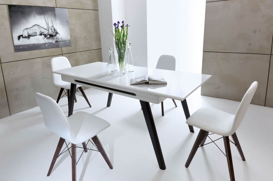 Стол и стулья в стиле Минимализм