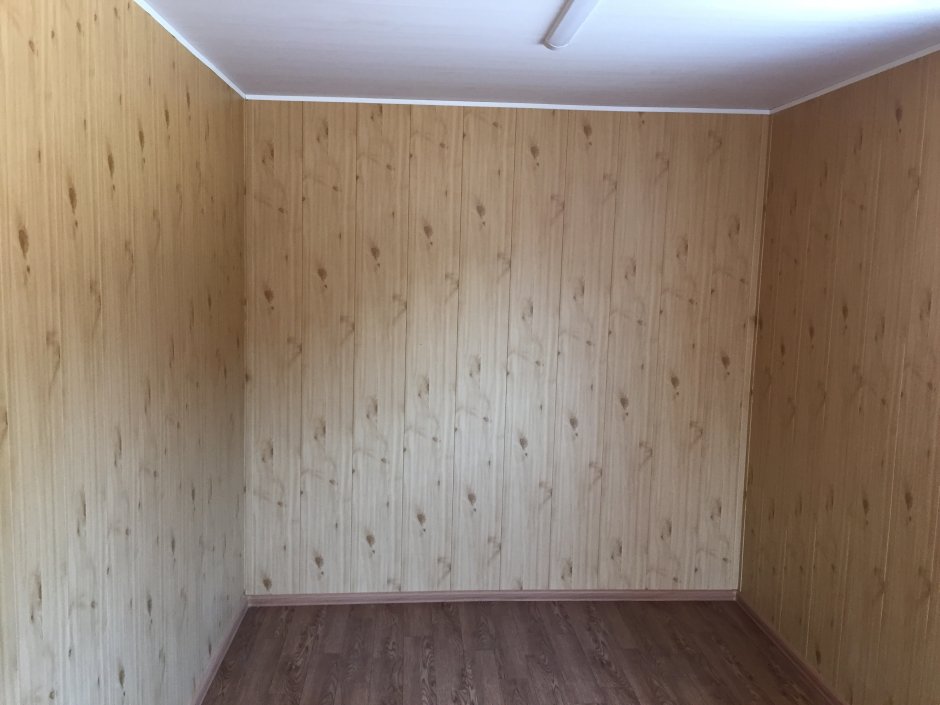 Отделка бытовки внутри панелями ПВХ