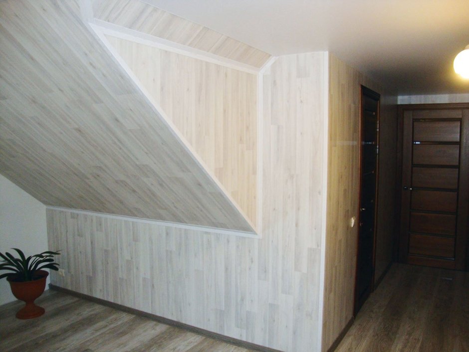 Обшивка мансарды ламинатом