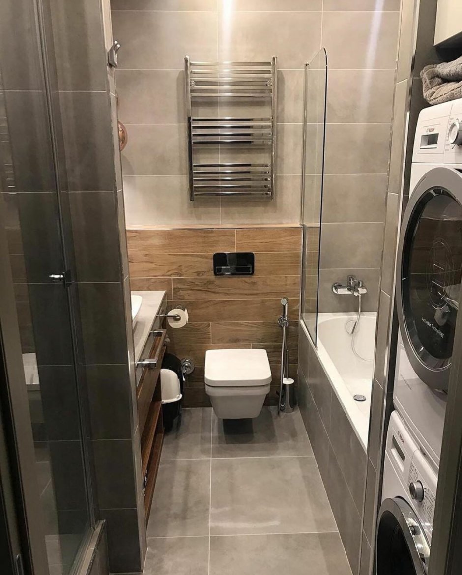 Ванная комната с туалетом и стиральной машиной