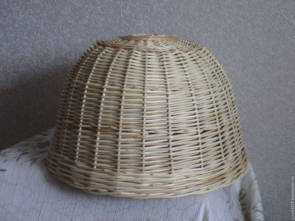 Абажур из газетных трубочек