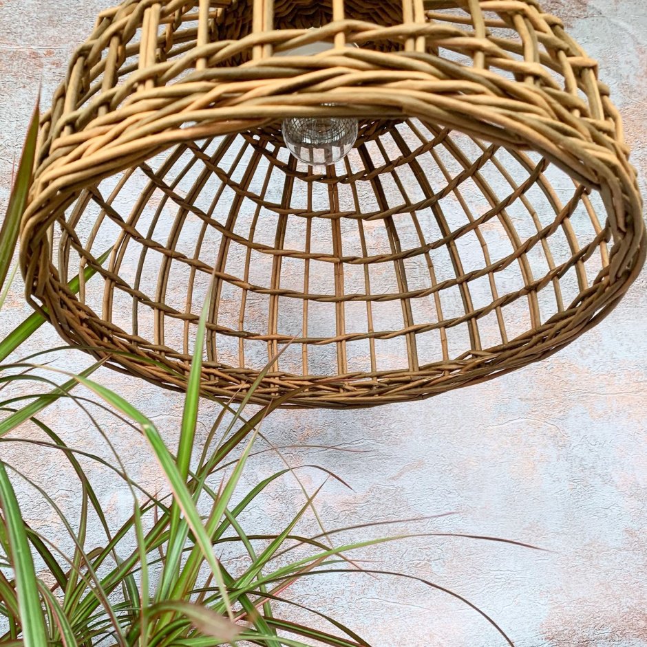 Абажур из лозы