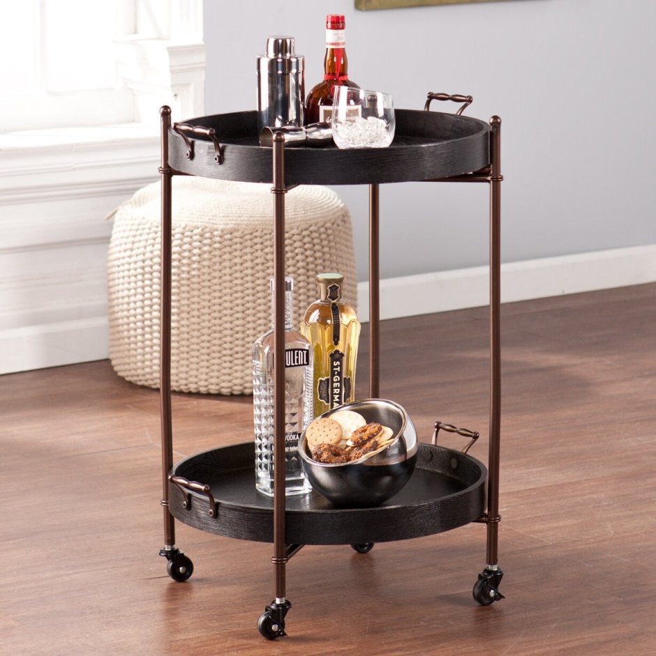 Сервировочный столик в интерьере