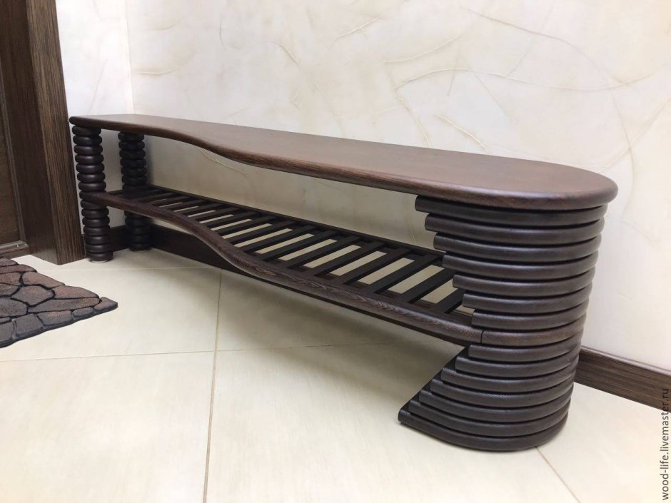 Скамеечка в прихожую