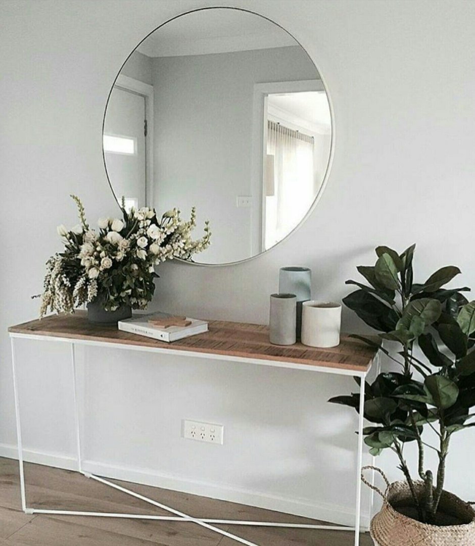 Консоль в прихожую